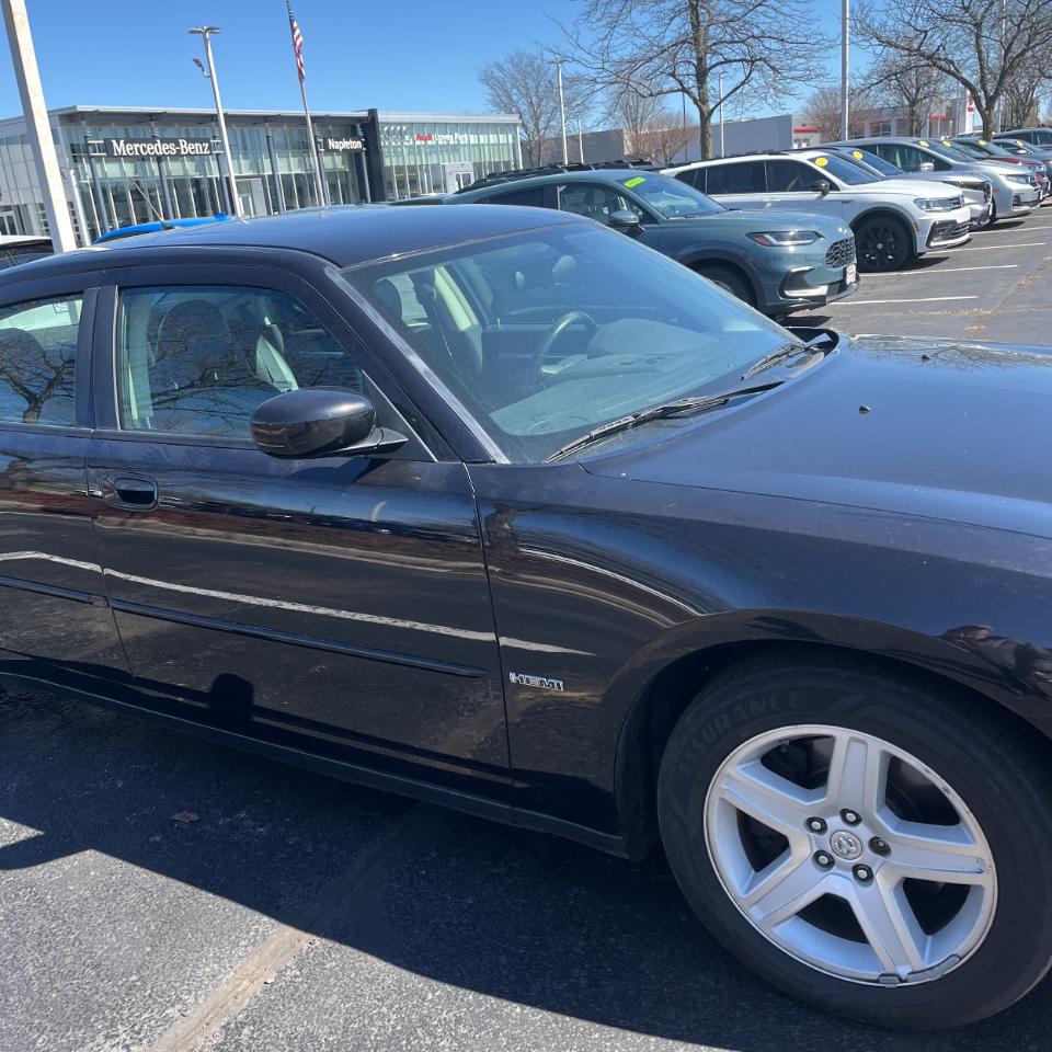 Dodge Charger 4dr Sdn R/T RWD 2008