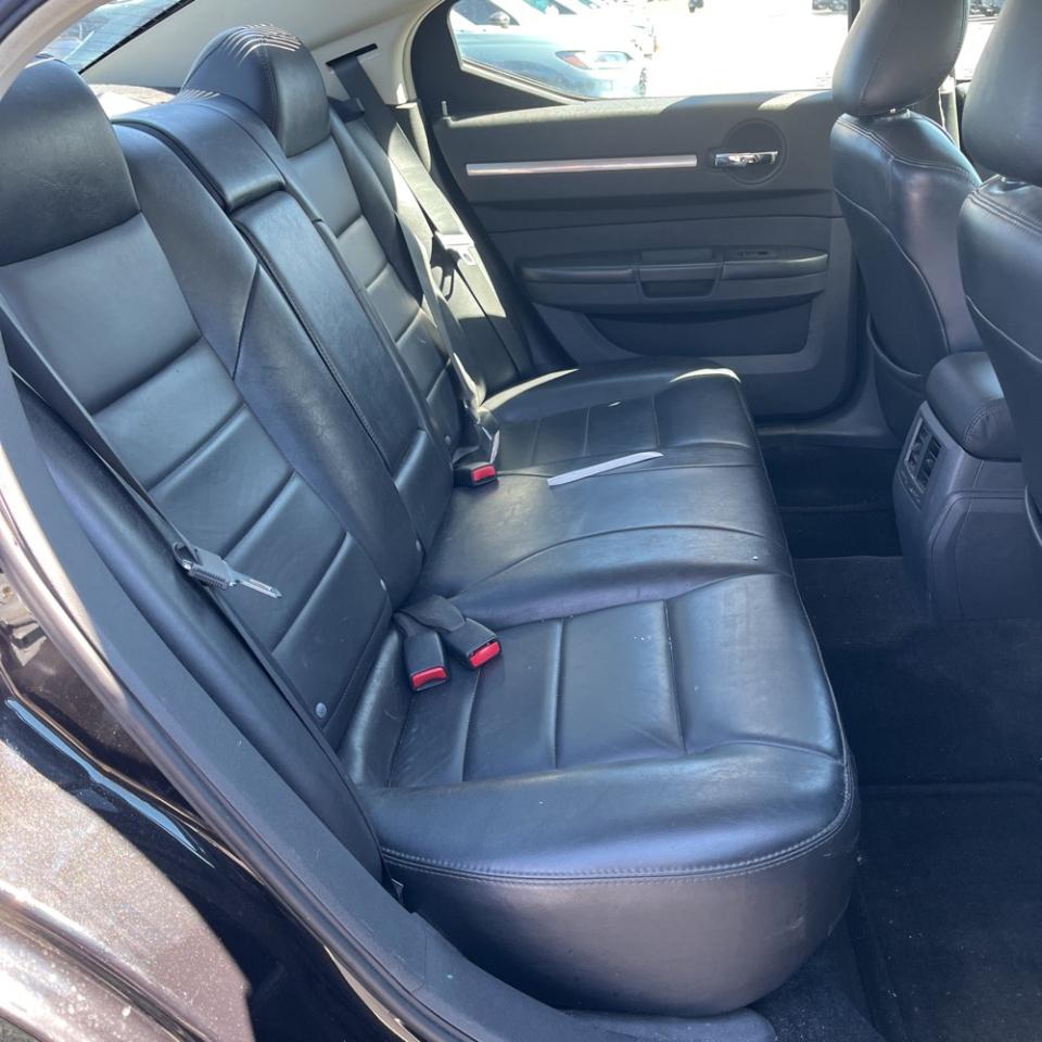 Dodge Charger 4dr Sdn R/T RWD 2008