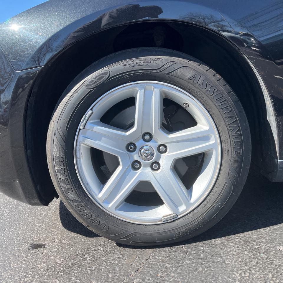 Dodge Charger 4dr Sdn R/T RWD 2008