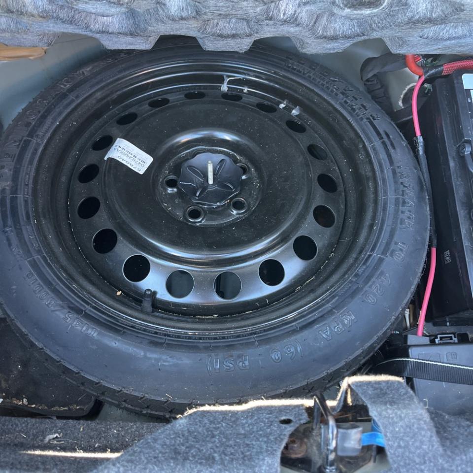 Dodge Charger 4dr Sdn R/T RWD 2008