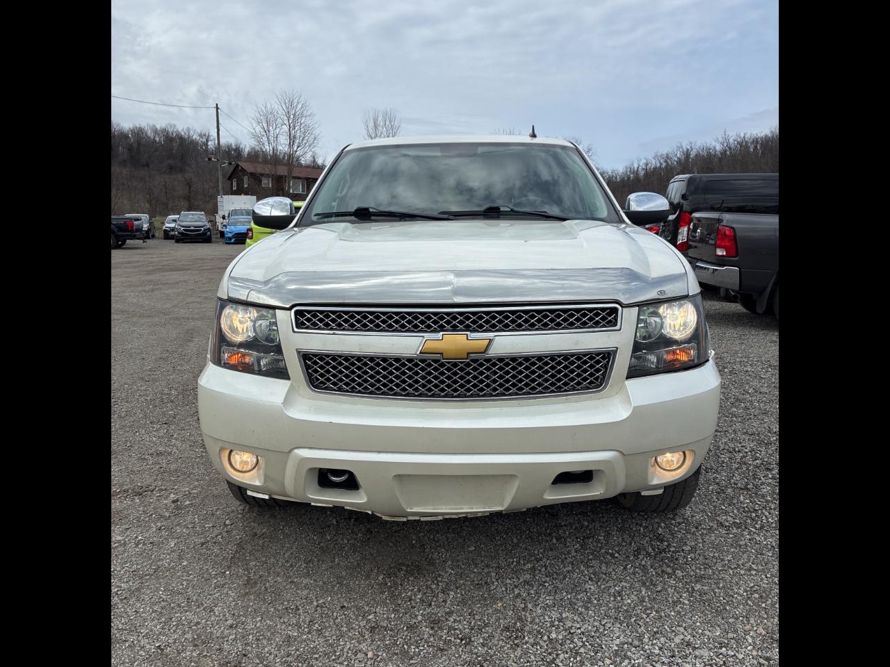 2014 Chevrolet Suburban 4WD 4dr LTZ