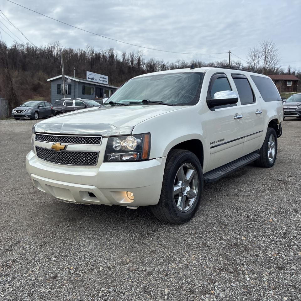 Chevrolet Suburban 4WD 4dr LTZ 2014