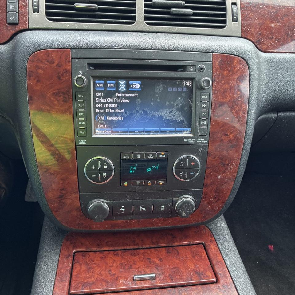 Chevrolet Suburban 4WD 4dr LTZ 2014