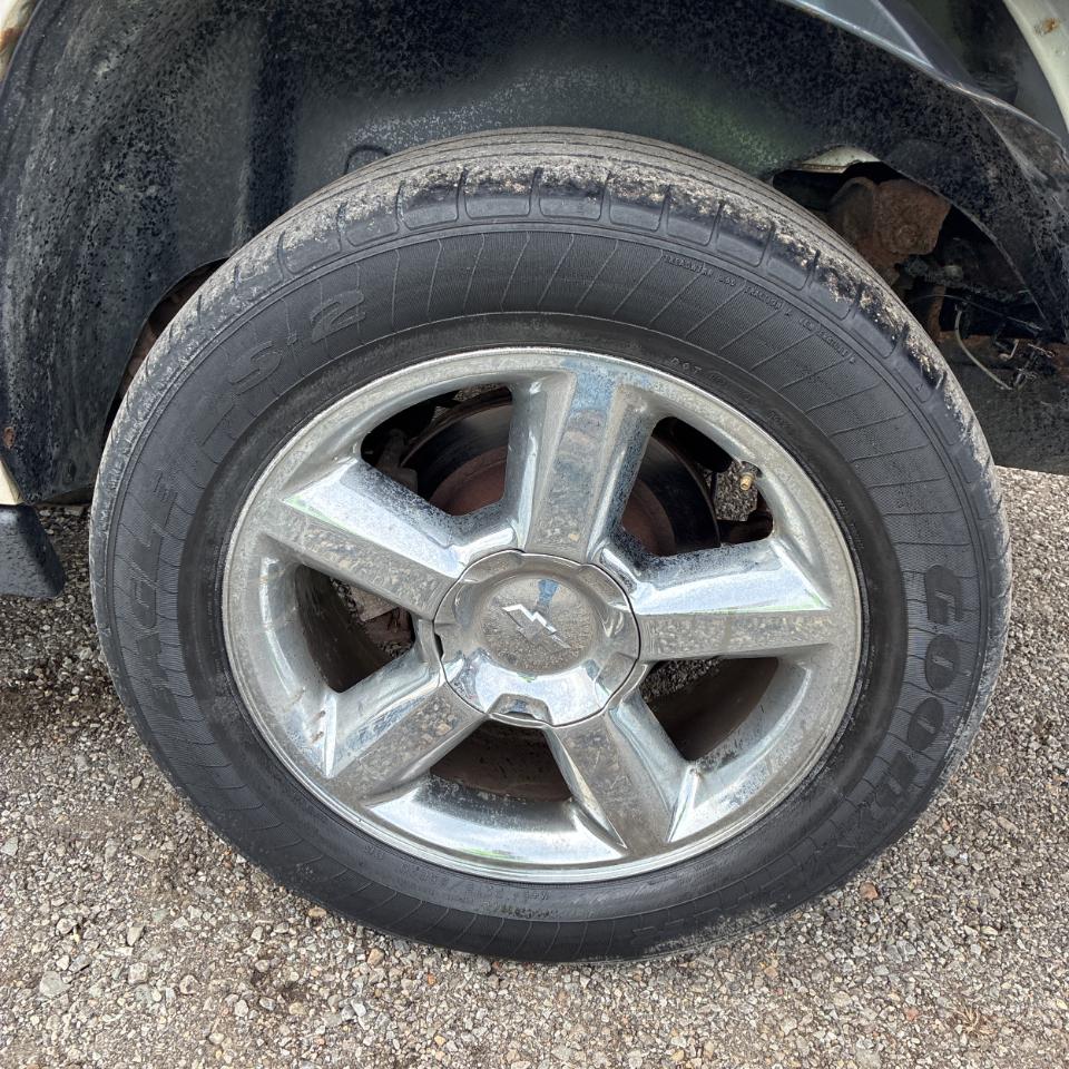 Chevrolet Suburban 4WD 4dr LTZ 2014