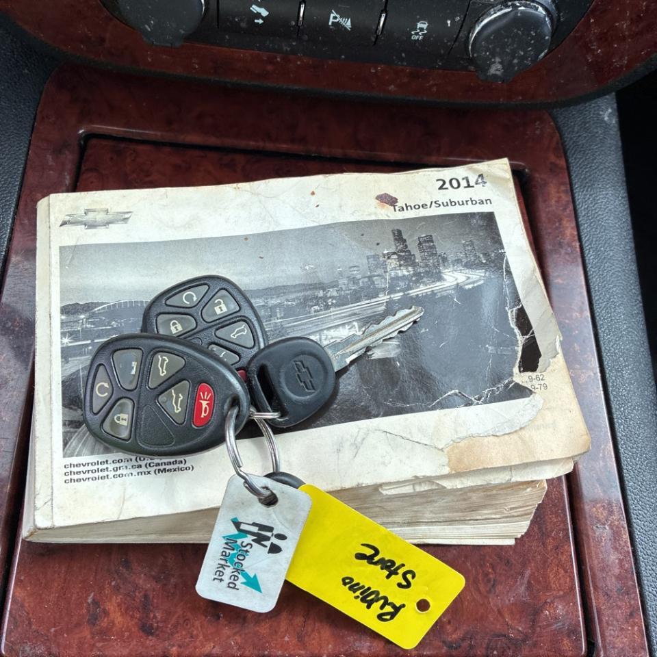 Chevrolet Suburban 4WD 4dr LTZ 2014