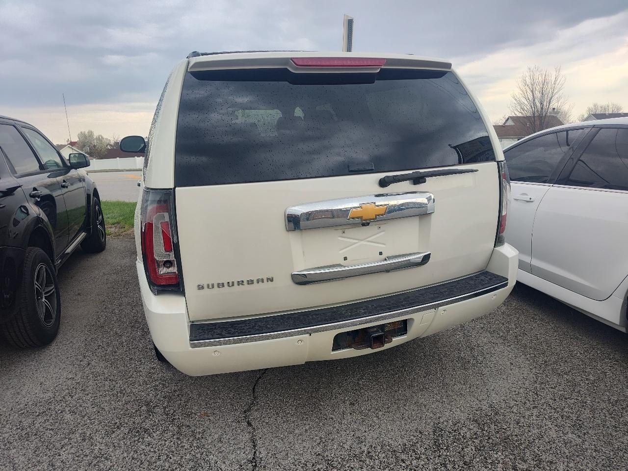 Chevrolet Suburban 4WD 4dr LTZ 2014