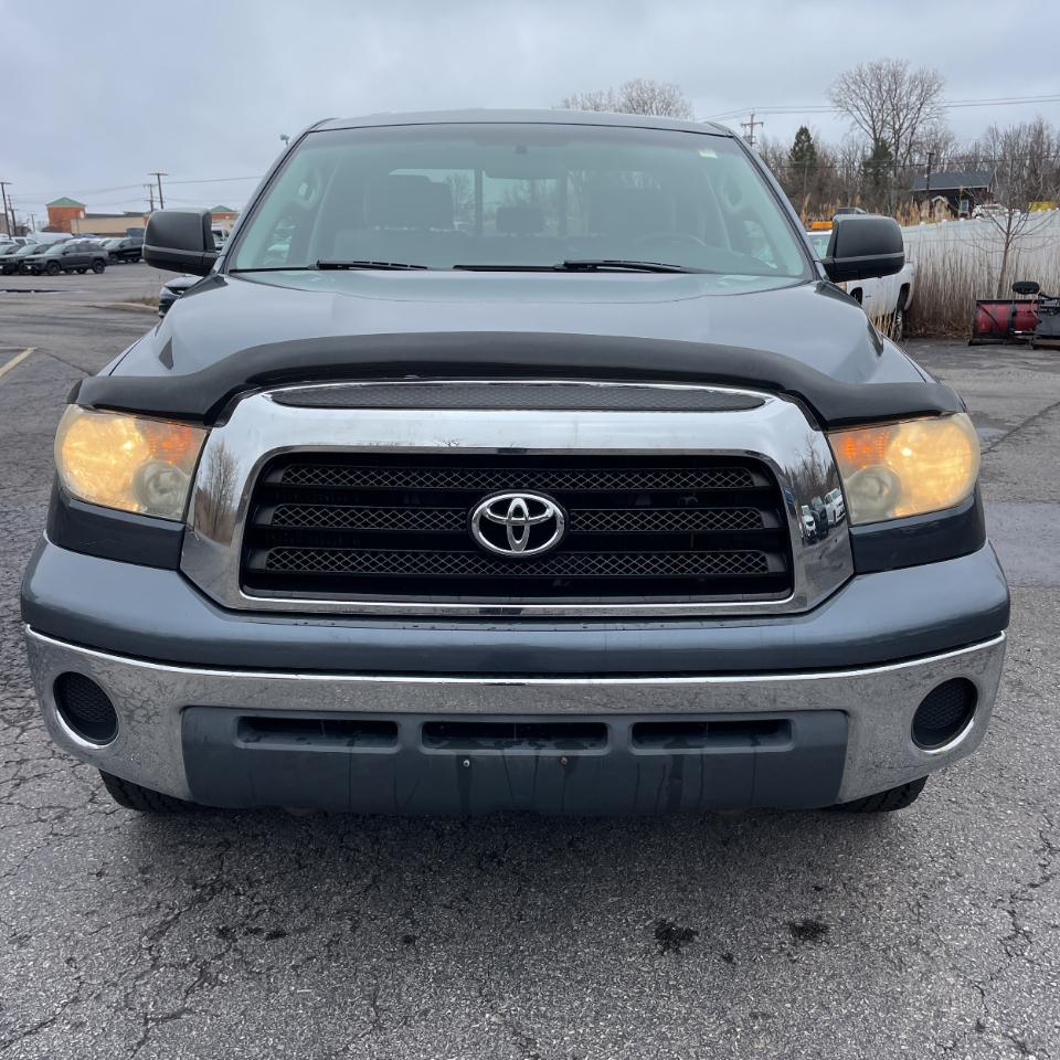 Toyota Tundra 4WD Truck Dbl 5.7L V8 6-Spd AT (Natl) 2008
