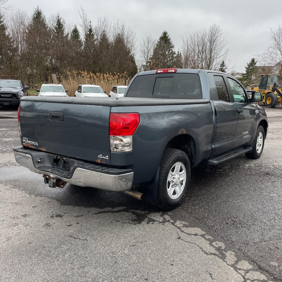 Toyota Tundra 4WD Truck Dbl 5.7L V8 6-Spd AT (Natl) 2008