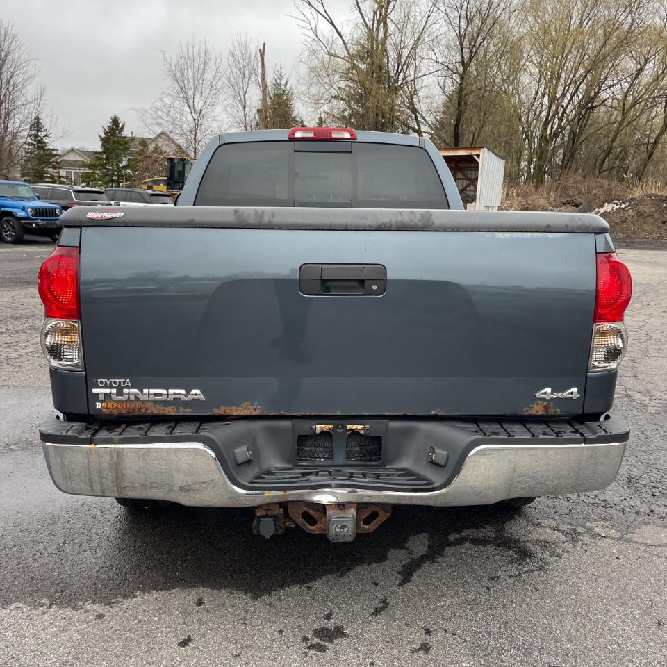 Toyota Tundra 4WD Truck Dbl 5.7L V8 6-Spd AT (Natl) 2008