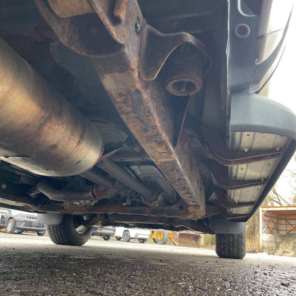 Toyota Tundra 4WD Truck Dbl 5.7L V8 6-Spd AT (Natl) 2008