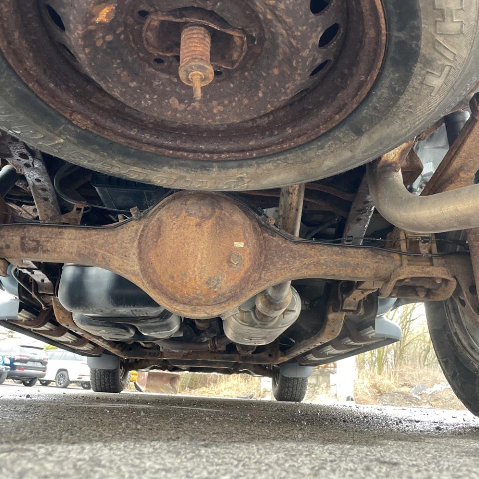 Toyota Tundra 4WD Truck Dbl 5.7L V8 6-Spd AT (Natl) 2008