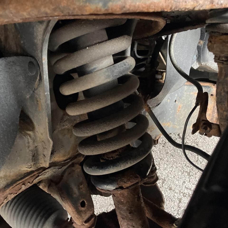 Toyota Tundra 4WD Truck Dbl 5.7L V8 6-Spd AT (Natl) 2008