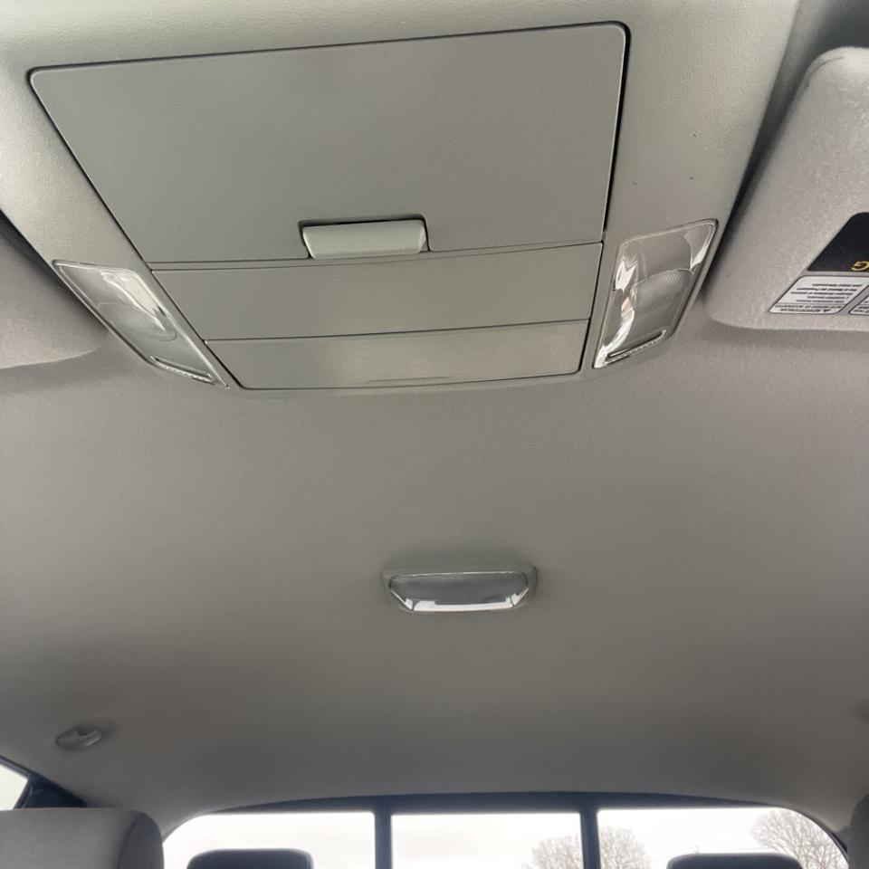 Toyota Tundra 4WD Truck Dbl 5.7L V8 6-Spd AT (Natl) 2008