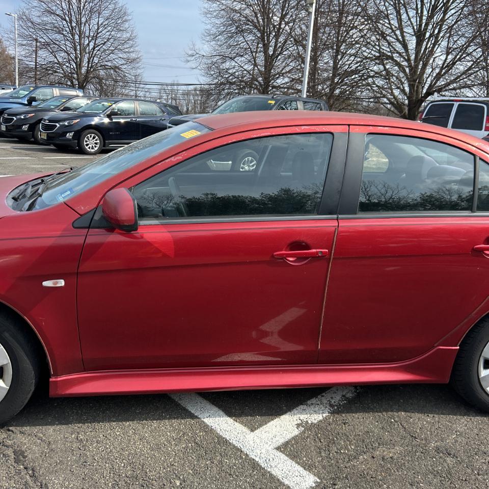 Mitsubishi Lancer 4dr Sdn ES Auto 2011