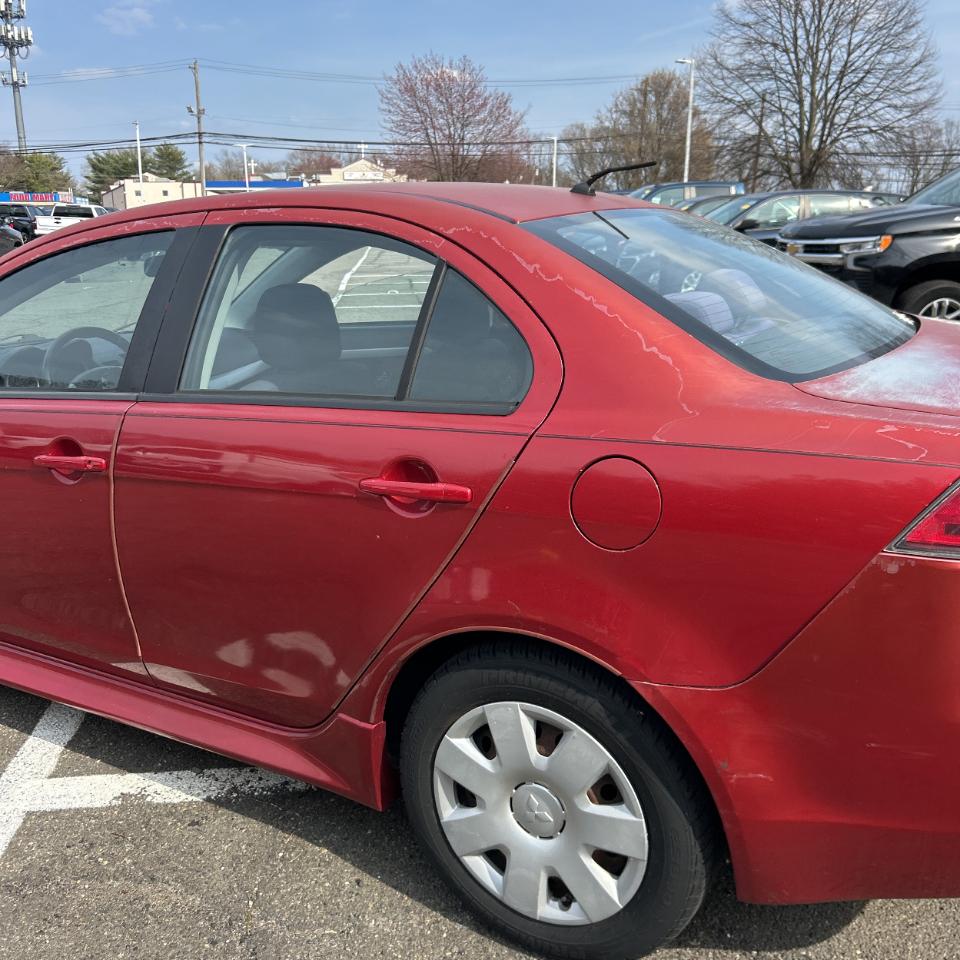 Mitsubishi Lancer 4dr Sdn ES Auto 2011
