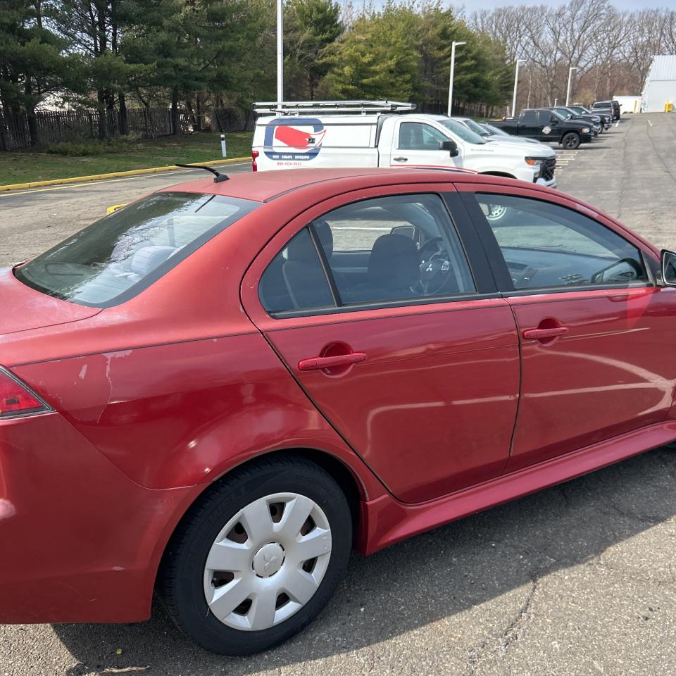Mitsubishi Lancer 4dr Sdn ES Auto 2011
