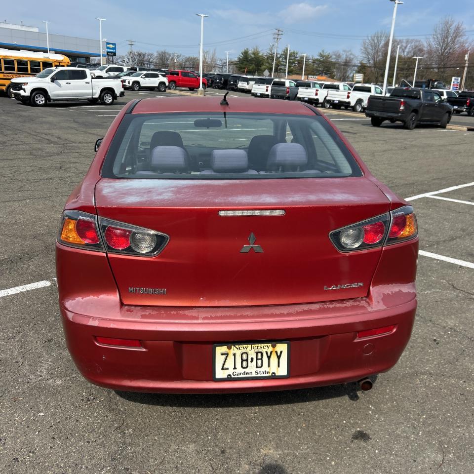 Mitsubishi Lancer 4dr Sdn ES Auto 2011