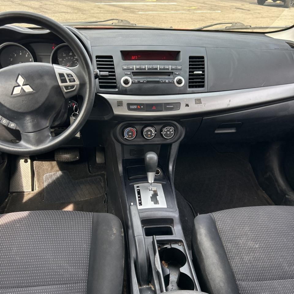 Mitsubishi Lancer 4dr Sdn ES Auto 2011