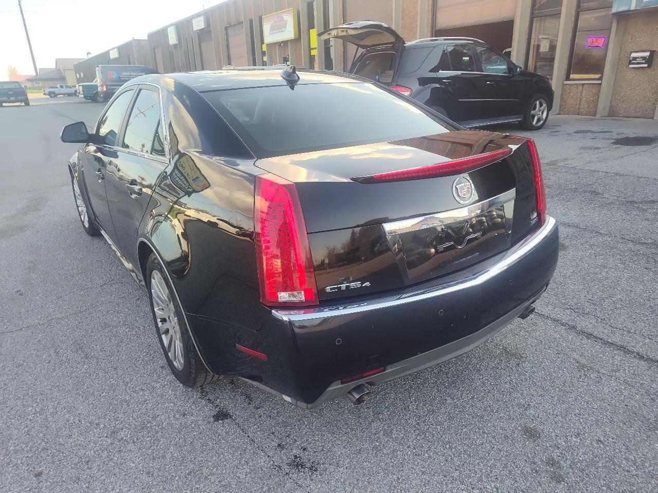 Cadillac CTS Sedan 4dr Sdn 3.6L Premium AWD 2010