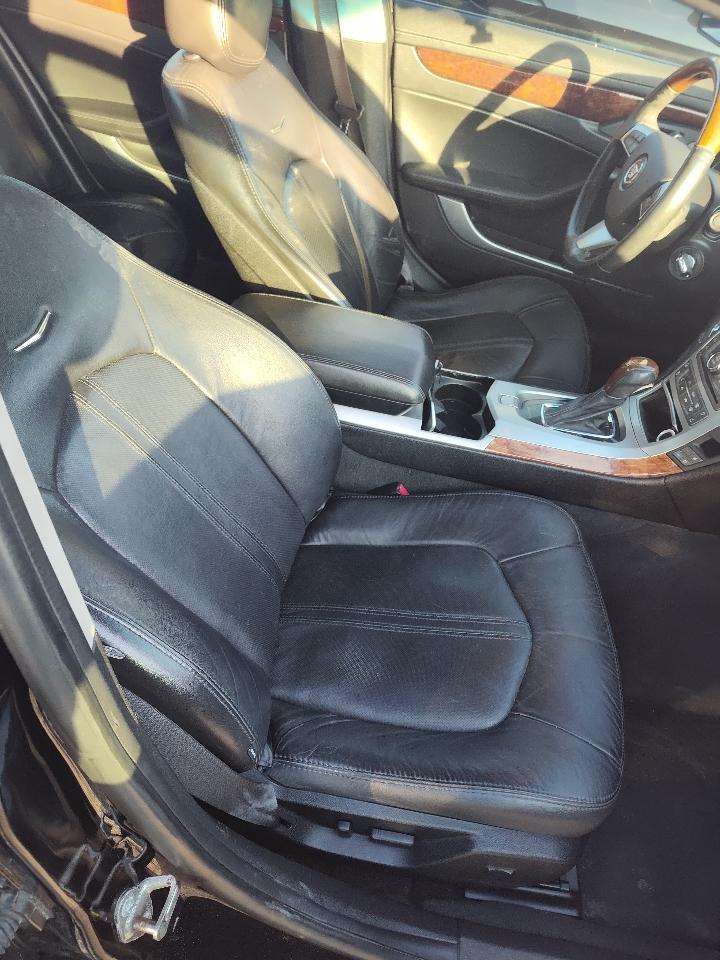 Cadillac CTS Sedan 4dr Sdn 3.6L Premium AWD 2010