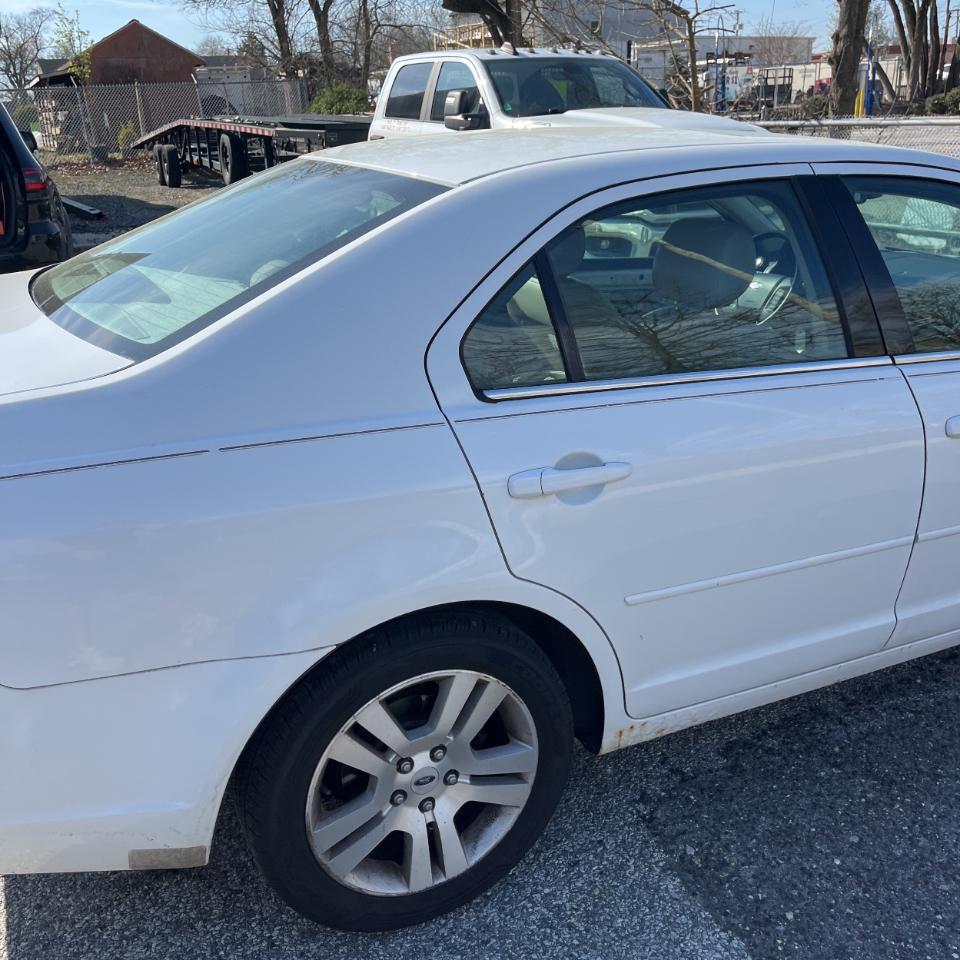 Ford Fusion 4dr Sdn V6 SEL 2006