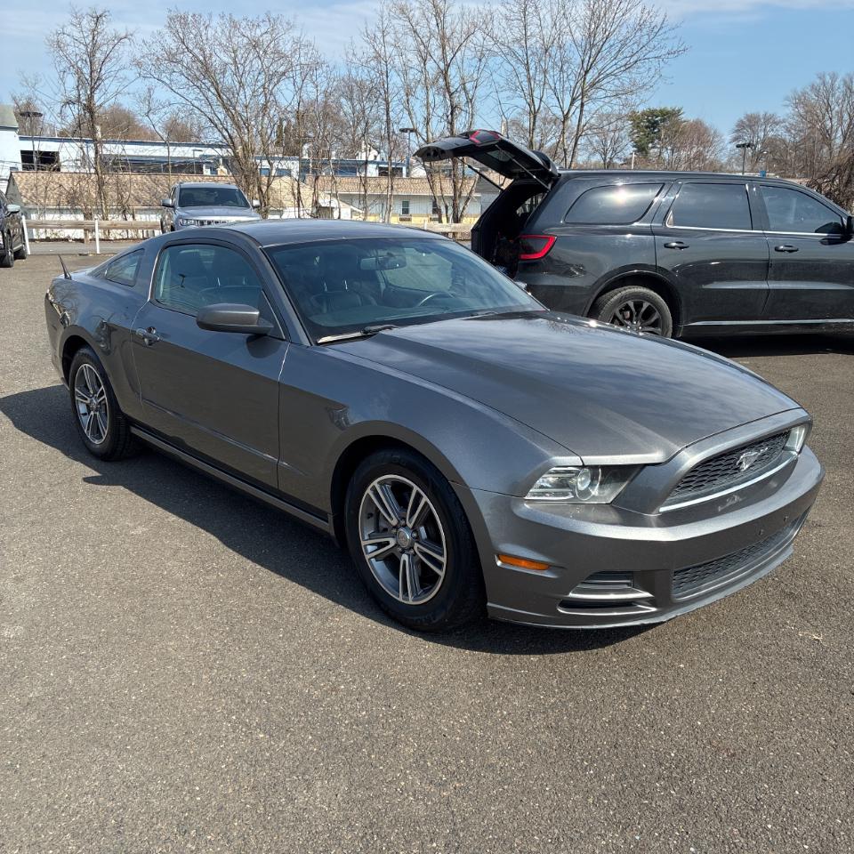 Ford Mustang 2dr Cpe V6 2013