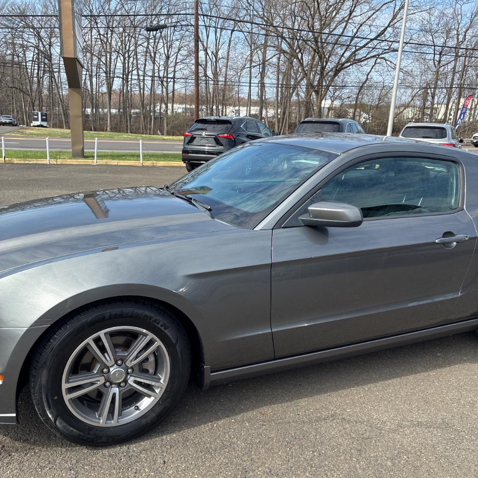 Ford Mustang 2dr Cpe V6 2013