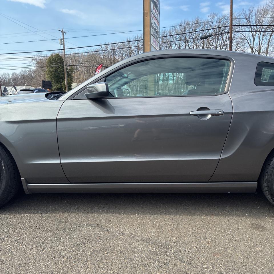 Ford Mustang 2dr Cpe V6 2013