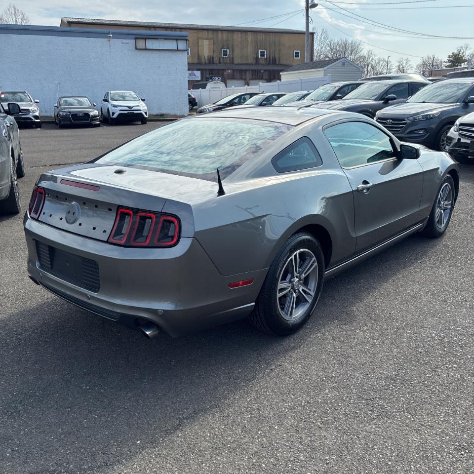 Ford Mustang 2dr Cpe V6 2013