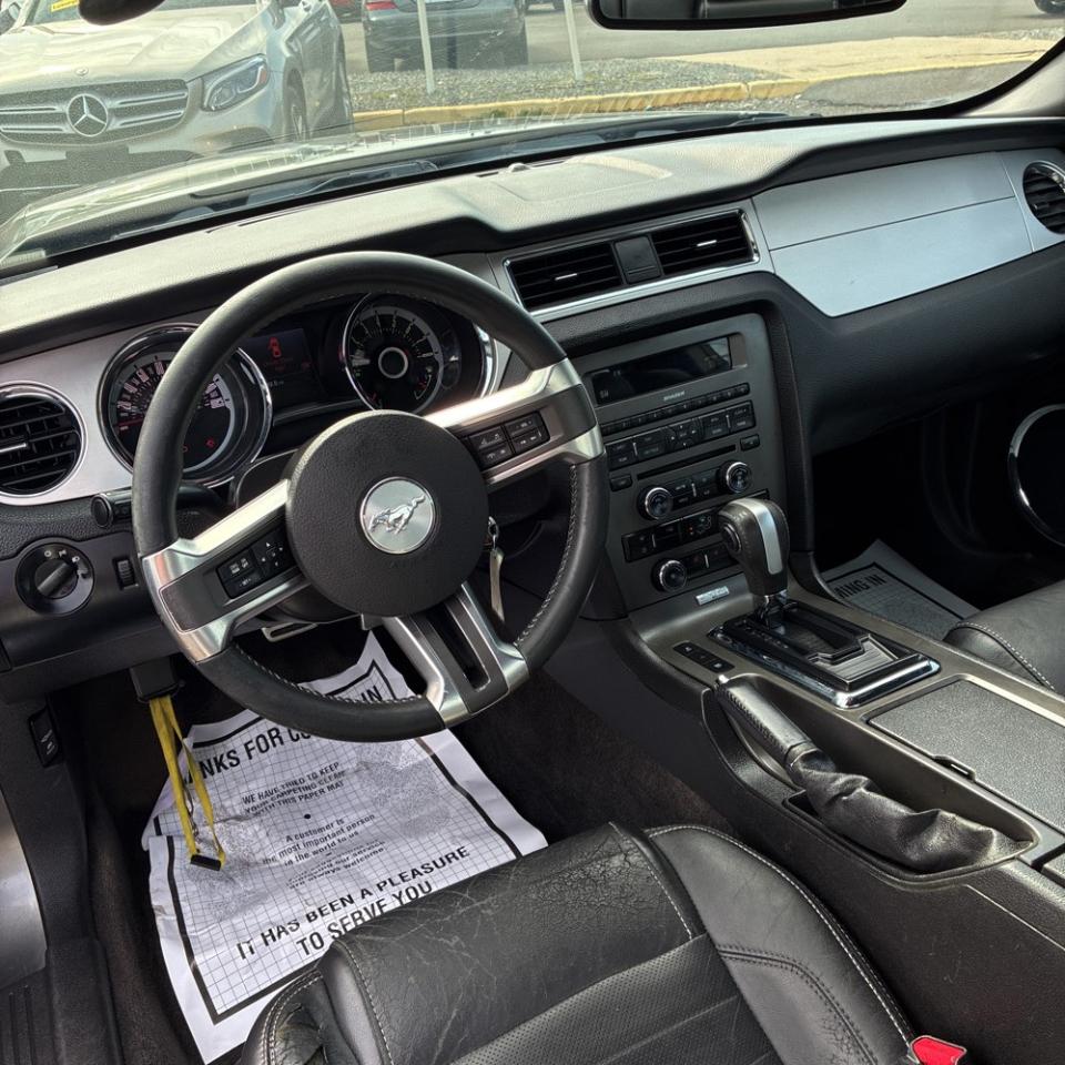 Ford Mustang 2dr Cpe V6 2013