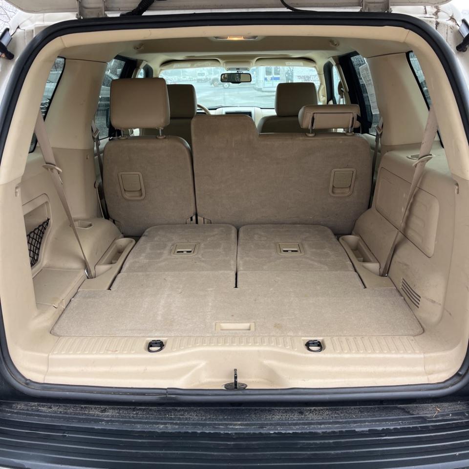 Mercury Mountaineer 4dr Luxury AWD 2006