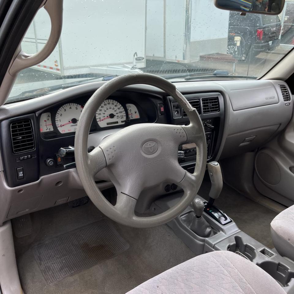 Toyota Tacoma XtraCab V6 Auto 4WD (Natl) 2002