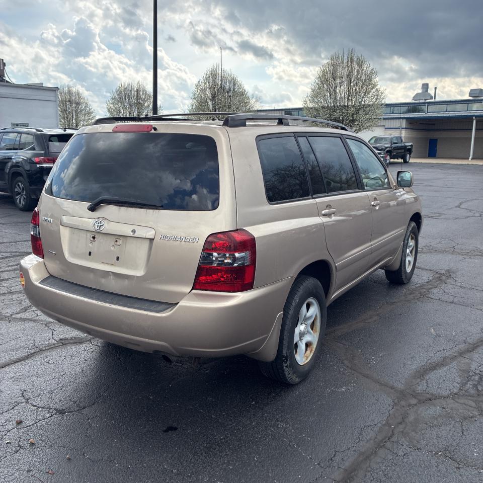 Toyota Highlander 4dr 4-Cyl 4WD (Natl) 2005