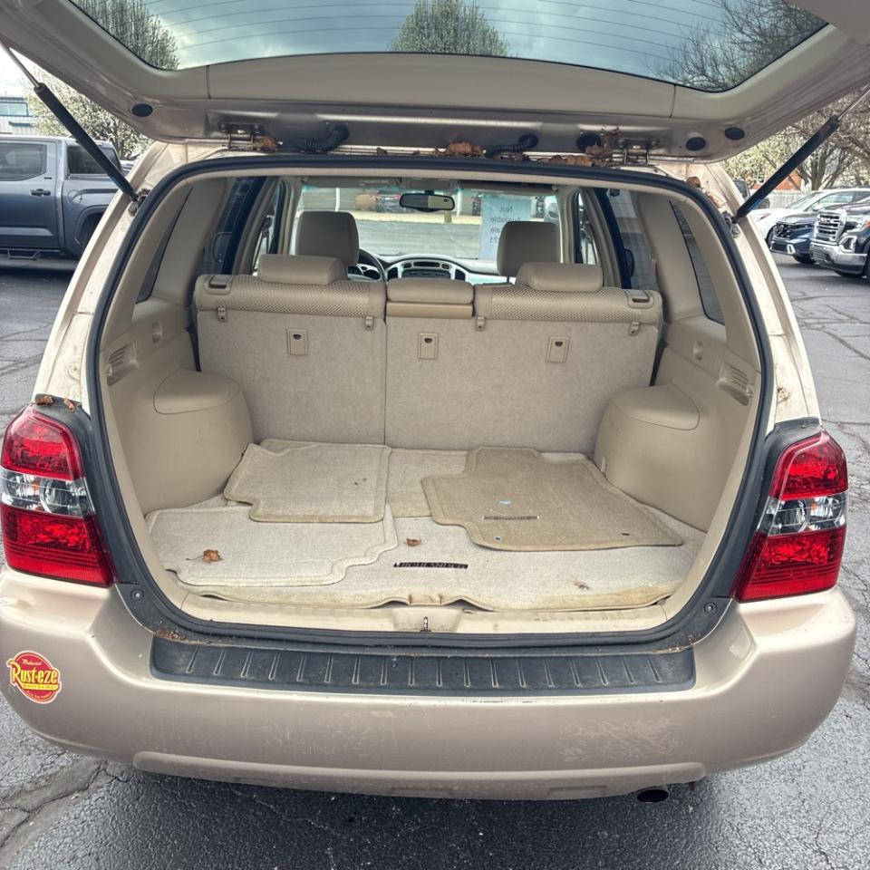 Toyota Highlander 4dr 4-Cyl 4WD (Natl) 2005