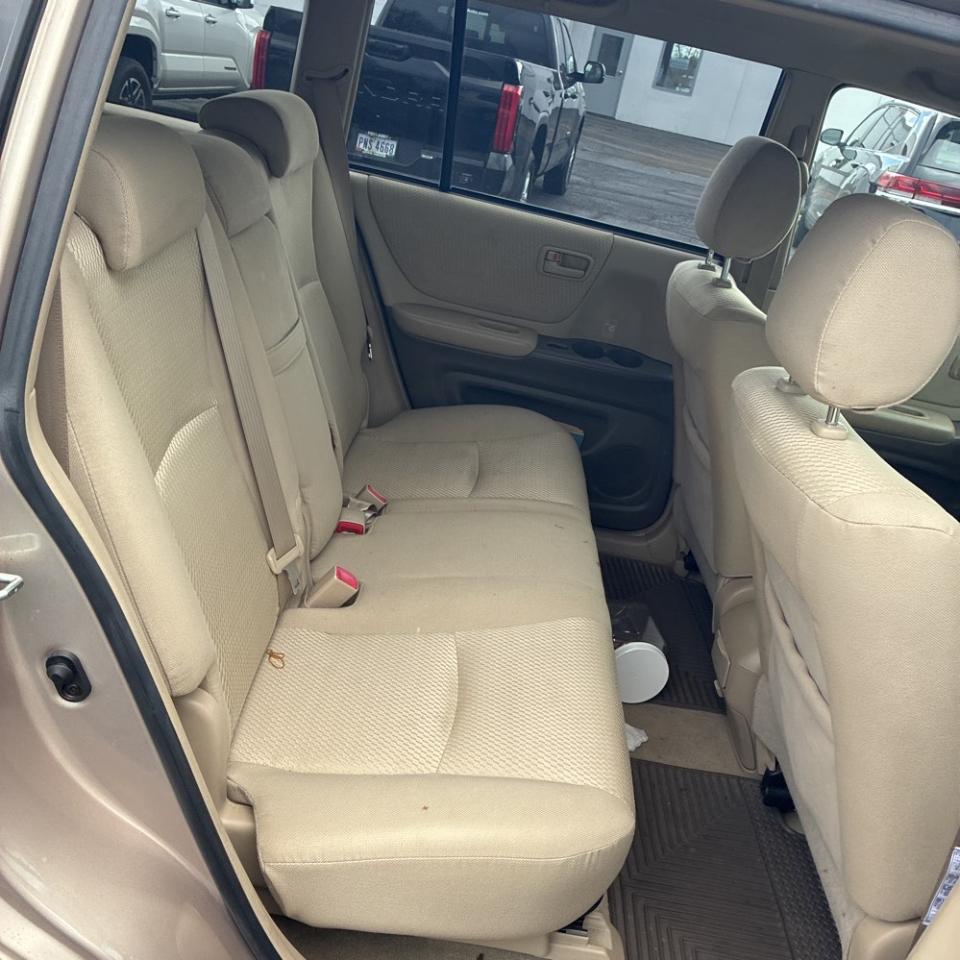 Toyota Highlander 4dr 4-Cyl 4WD (Natl) 2005