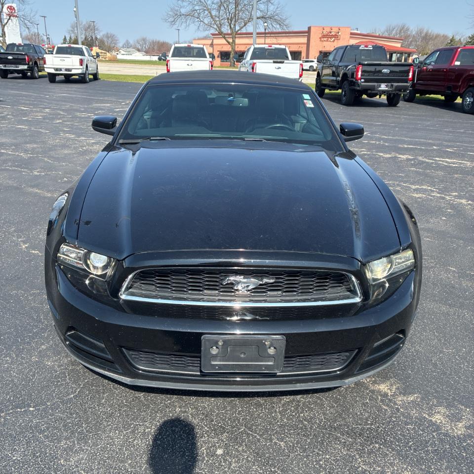 Ford Mustang 2dr Conv V6 2014