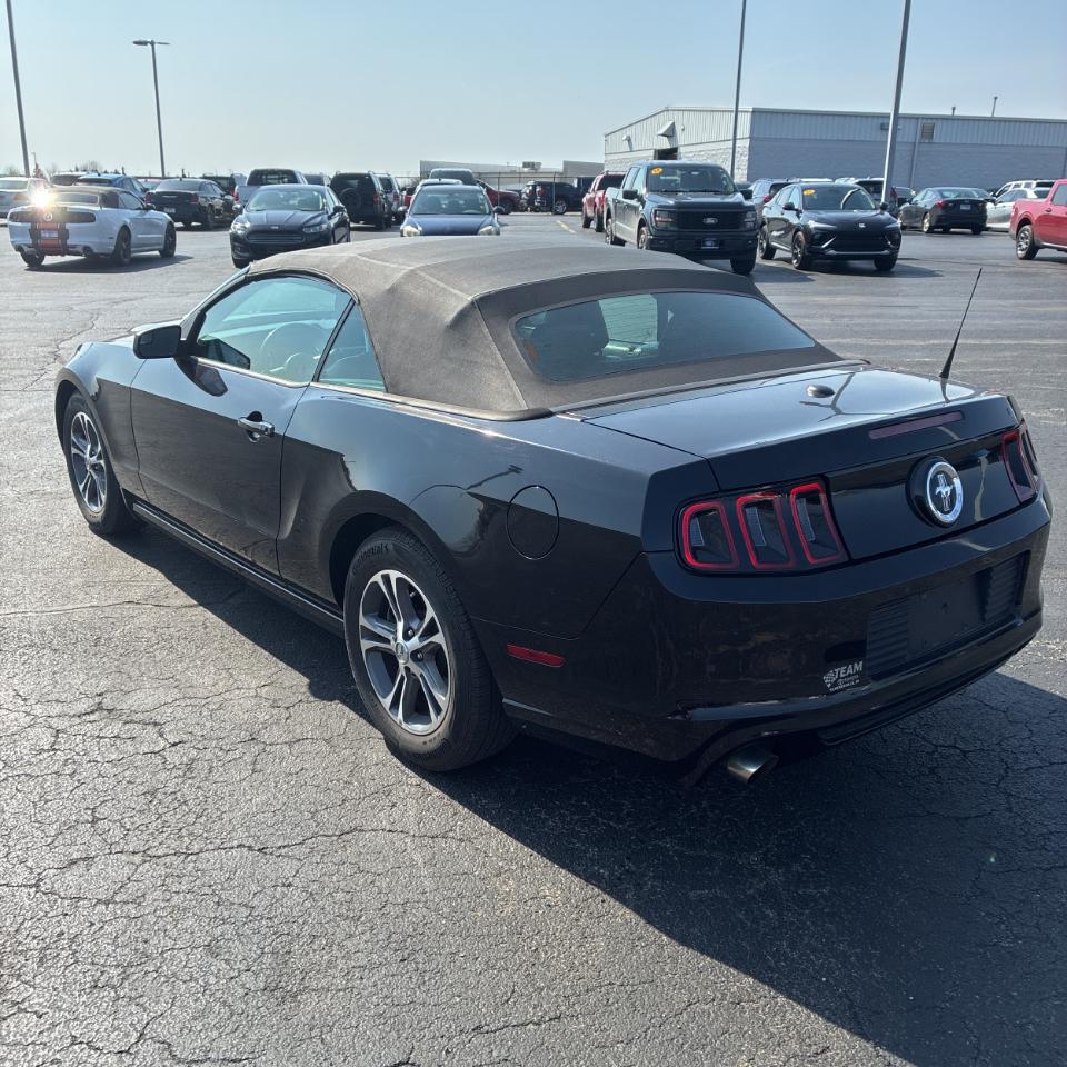 Ford Mustang 2dr Conv V6 2014