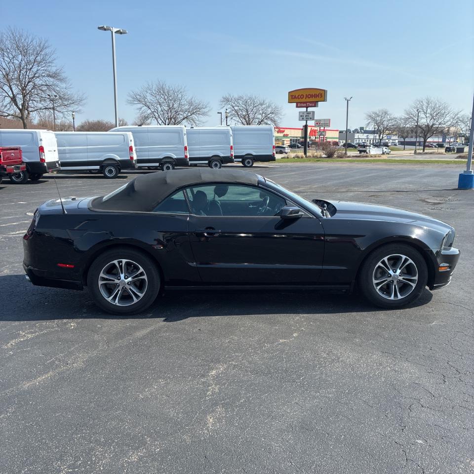 Ford Mustang 2dr Conv V6 2014
