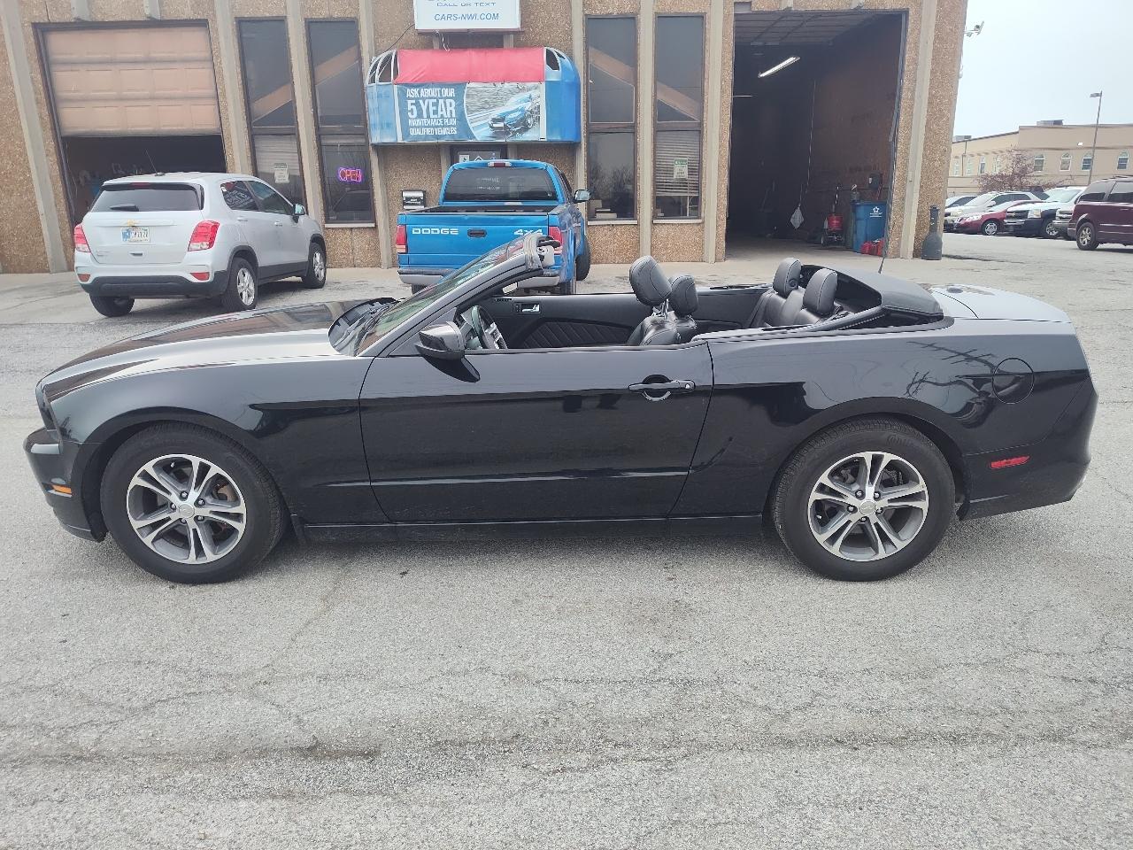 Ford Mustang 2dr Conv V6 2014