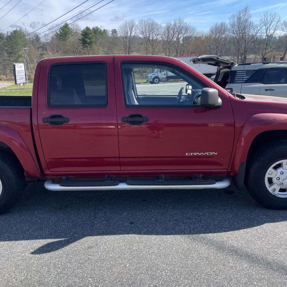 GMC Canyon Crew Cab 126.0" WB 4WD 1SF SLE Z71 2005