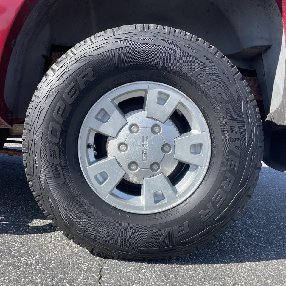 GMC Canyon Crew Cab 126.0" WB 4WD 1SF SLE Z71 2005