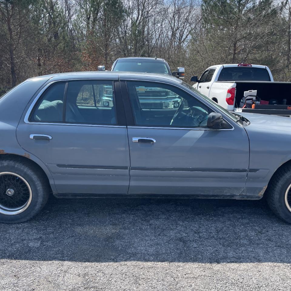 Mercury Grand Marquis 4dr Sdn GS 2000