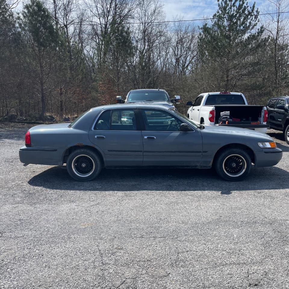 Mercury Grand Marquis 4dr Sdn GS 2000