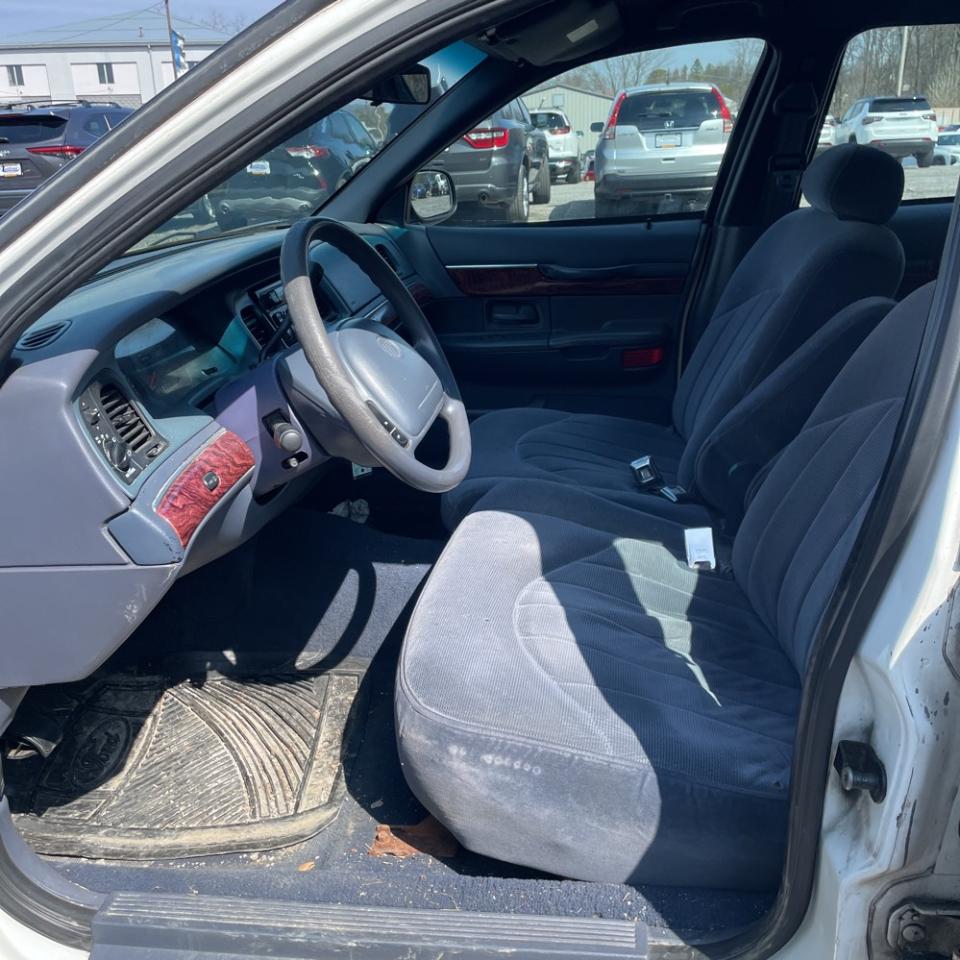 Mercury Grand Marquis 4dr Sdn GS 2000