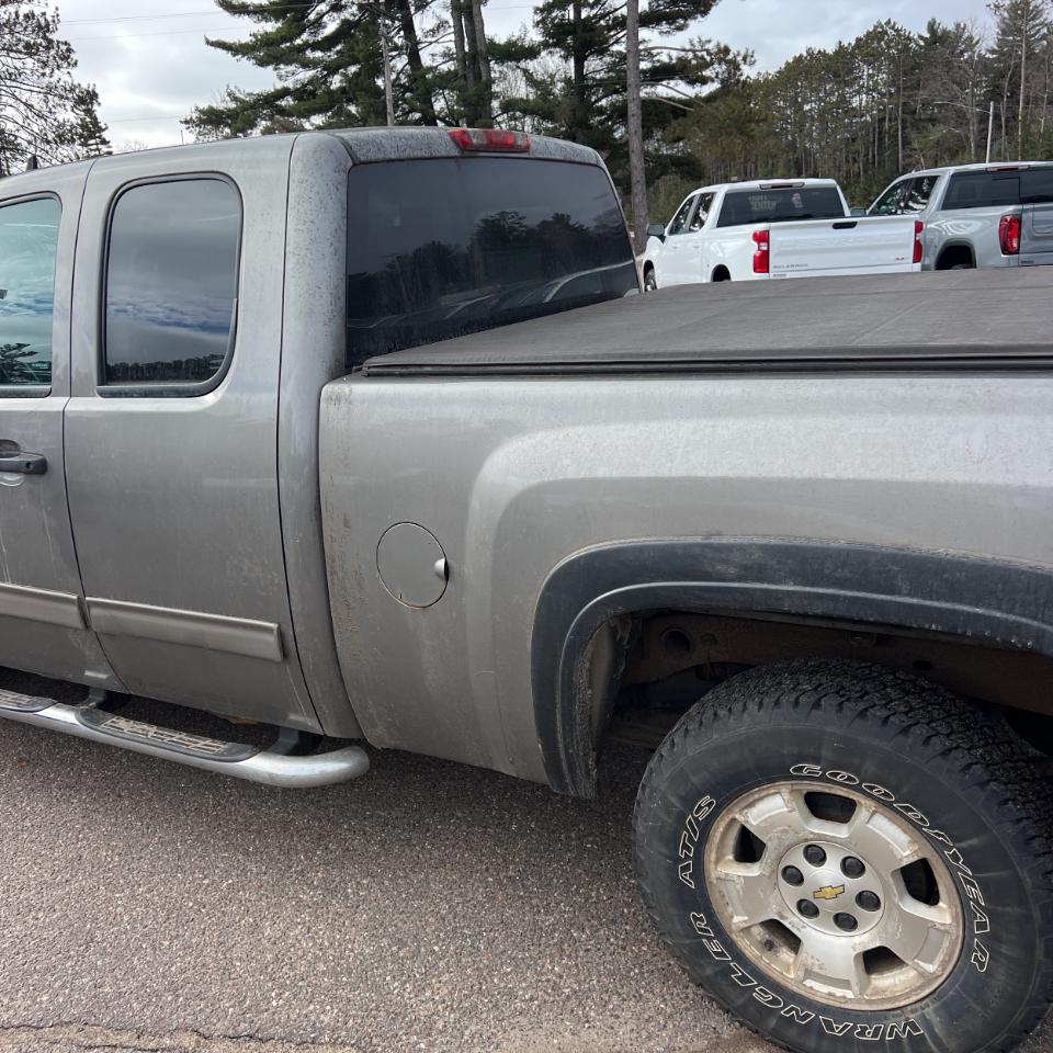 Chevrolet Silverado 1500 4WD Ext Cab 143.5" LT 2013