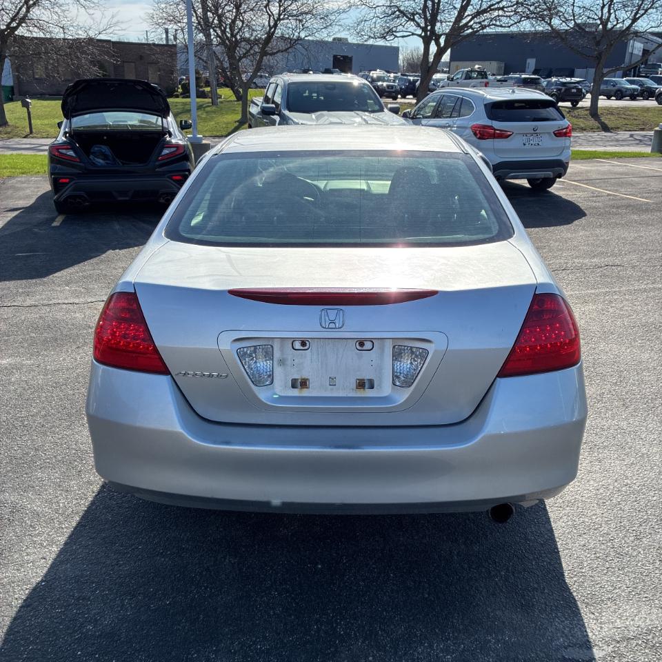 Honda Accord Sdn VP AT 2006