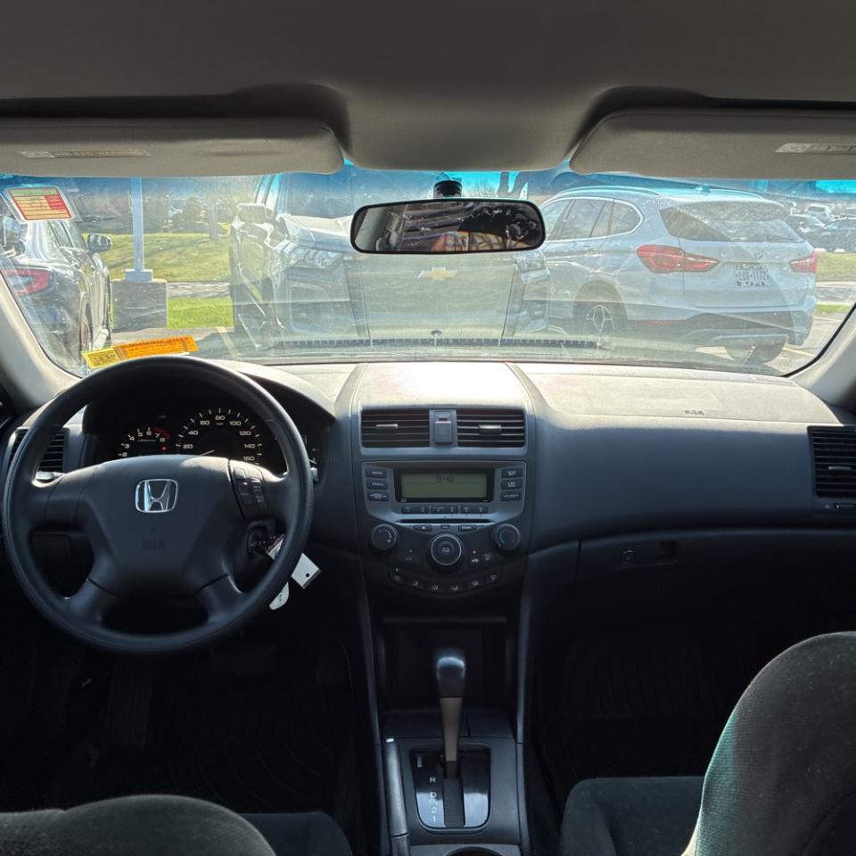 Honda Accord Sdn VP AT 2006