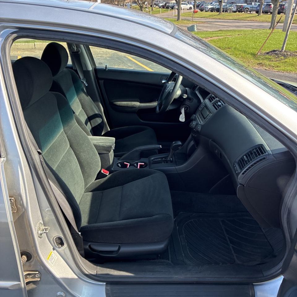 Honda Accord Sdn VP AT 2006