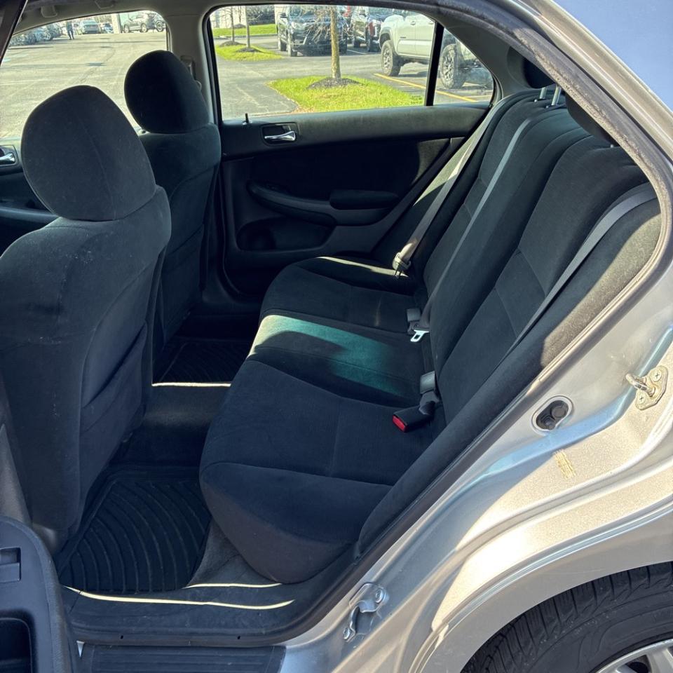 Honda Accord Sdn VP AT 2006