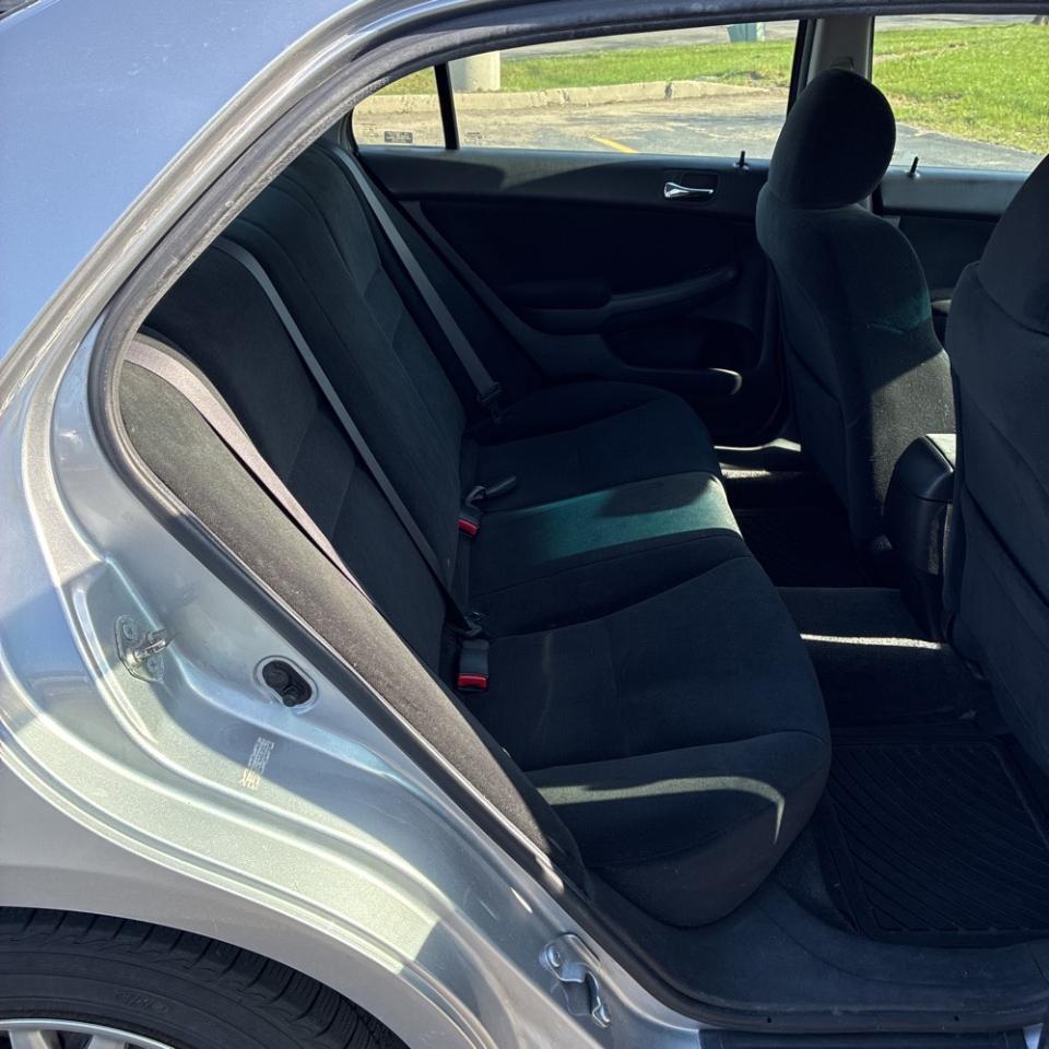 Honda Accord Sdn VP AT 2006